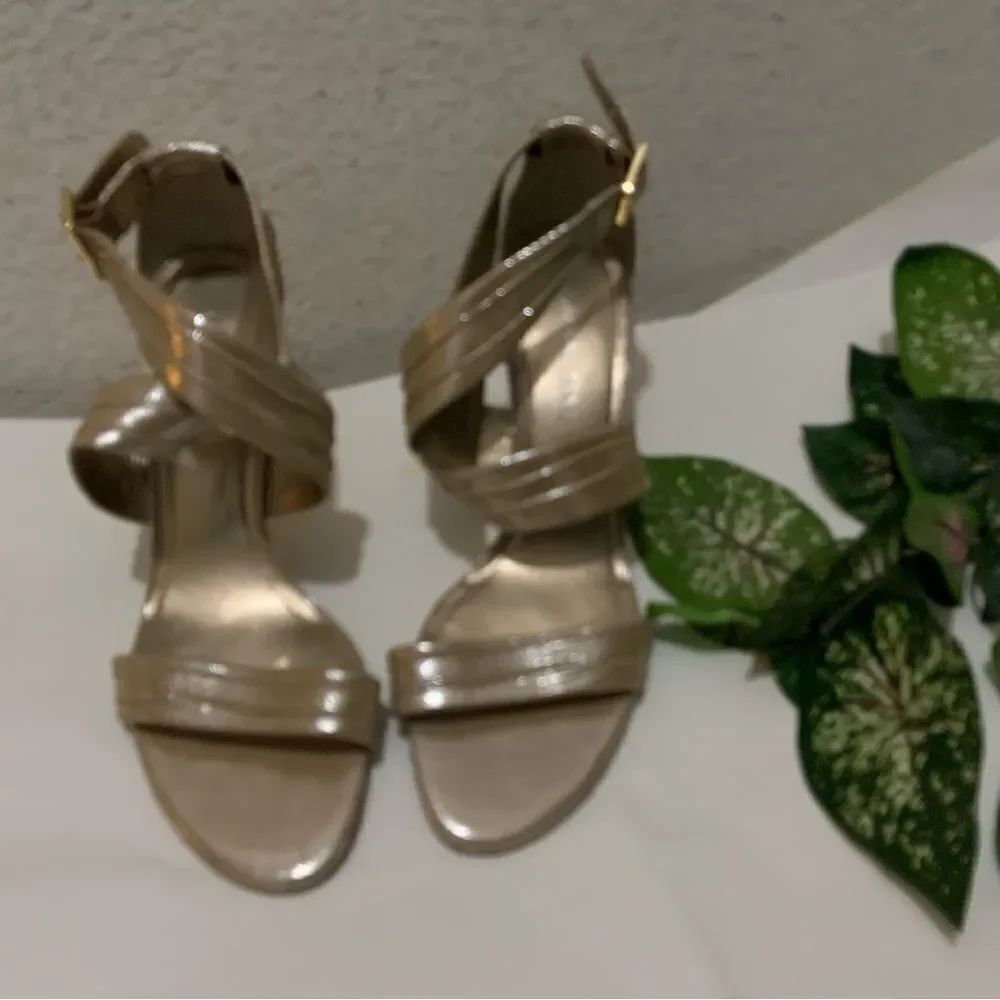 **GIANNI BINI** GOLD FUSION leather Pumps womenβsβSZ 8